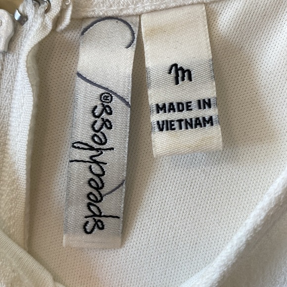 Mini White Grad/Bridal Dress - Picture 2 of 3